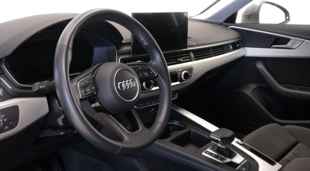 AUDI A4 FAMILIAR 2.0 30 TDI S TRONIC S LINE AVANT 136 5P