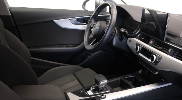 AUDI A4 FAMILIAR 2.0 30 TDI S TRONIC S LINE AVANT 136 5P