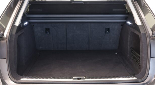 AUDI A4 FAMILIAR 2.0 30 TDI S TRONIC S LINE AVANT 136 5P