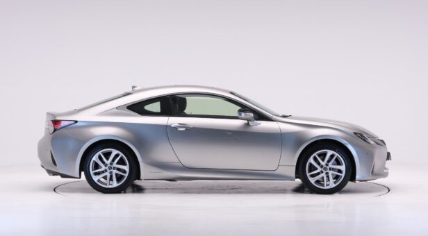 LEXUS RC 300h EXECUTIVE NAVIGATION COUPE AUTO 2.5 223 2P LEXUS RC 300h EXECUTIVE NAVIGATION COUPE AUTO 2.5 223 2P