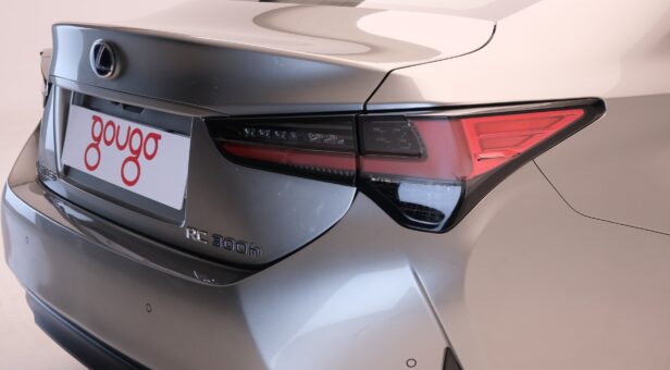 LEXUS RC 300h EXECUTIVE NAVIGATION COUPE AUTO 2.5 223 2P LEXUS RC 300h EXECUTIVE NAVIGATION COUPE AUTO 2.5 223 2P