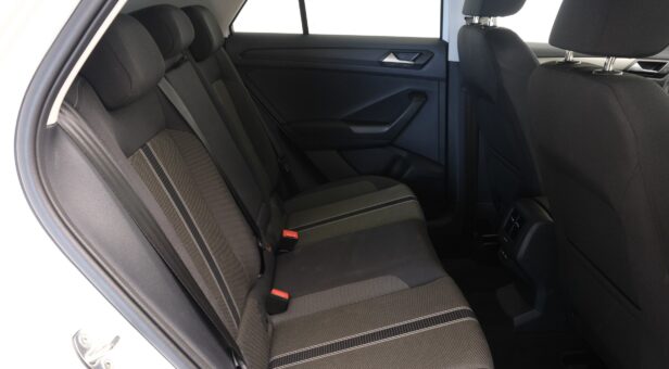 VOLKSWAGEN T-ROC TODOTERRENO 1.0 TSI 81KW ADVANCE R-LINE 110 5P VOLKSWAGEN T-ROC TODOTERRENO 1.0 TSI 81KW ADVANCE R-LINE 110 5P