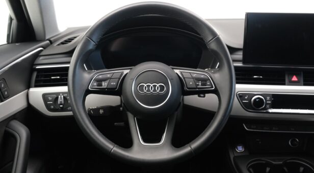 AUDI A4 FAMILIAR 2.0 30 TDI S TRONIC S LINE AVANT 136 5P