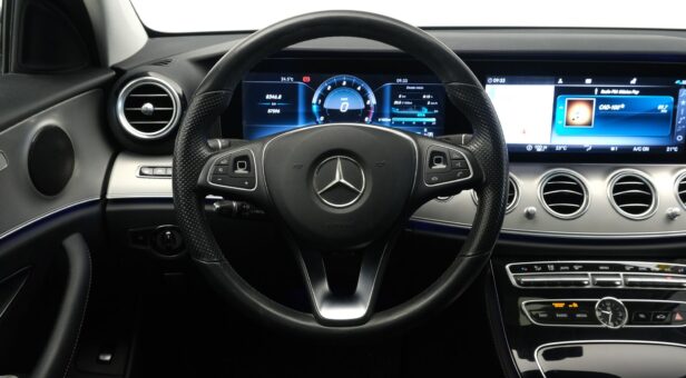 MERCEDES CLASE E E 220 D AVANGARDE 2.0 194 4P MERCEDES CLASE E E 220 D AVANGARDE 2.0 194 4P