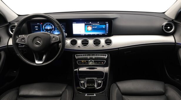 MERCEDES CLASE E E 220 D AVANGARDE 2.0 194 4P MERCEDES CLASE E E 220 D AVANGARDE 2.0 194 4P