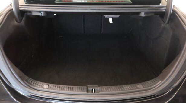 MERCEDES CLASE E E 220 D AVANGARDE 2.0 194 4P MERCEDES CLASE E E 220 D AVANGARDE 2.0 194 4P