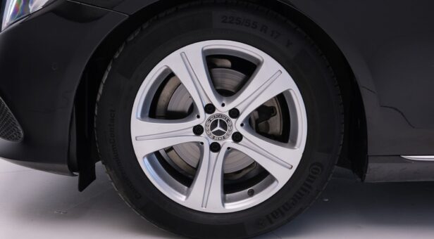 MERCEDES CLASE E E 220 D AVANGARDE 2.0 194 4P MERCEDES CLASE E E 220 D AVANGARDE 2.0 194 4P