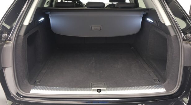 AUDI A4 FAMILIAR 2.0 30 TDI MHEV S TRON BLACK LINE AVANT 136 5P