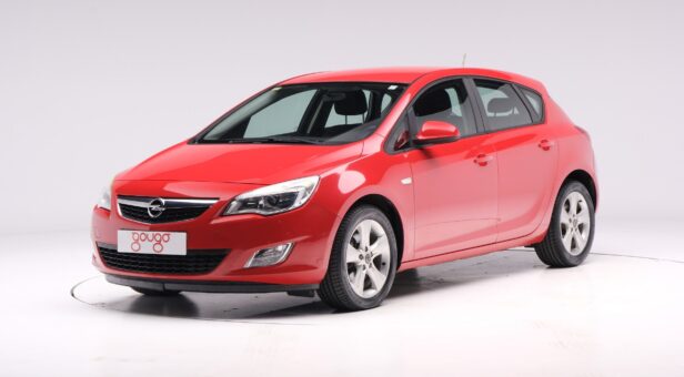 OPEL ASTRA BERLINA CON PORTON 1.6 ENJOY 115 5P