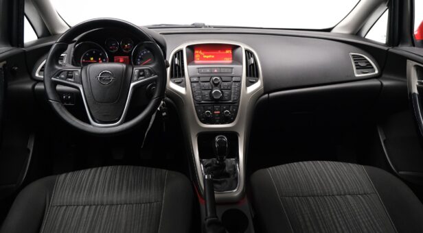 OPEL ASTRA BERLINA CON PORTON 1.6 ENJOY 115 5P