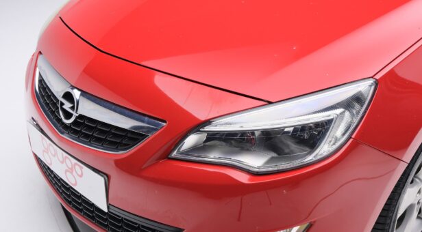 OPEL ASTRA BERLINA CON PORTON 1.6 ENJOY 115 5P