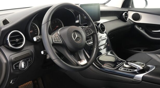 MERCEDES GLC-CLASS TODOTERRENO 2.1 GLC 220 D 4MATIC AUTO 170 5P MERCEDES GLC-CLASS TODOTERRENO 2.1 GLC 220 D 4MATIC AUTO 170 5P