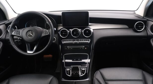 MERCEDES GLC-CLASS TODOTERRENO 2.1 GLC 220 D 4MATIC AUTO 170 5P MERCEDES GLC-CLASS TODOTERRENO 2.1 GLC 220 D 4MATIC AUTO 170 5P