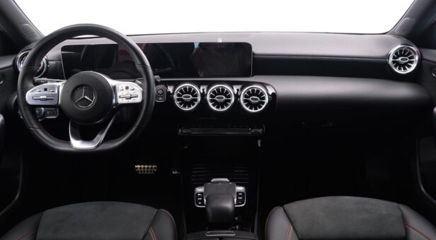 MERCEDES A-CLASS A 180 D AMG LINE MERCEDES A-CLASS A 180 D AMG LINE