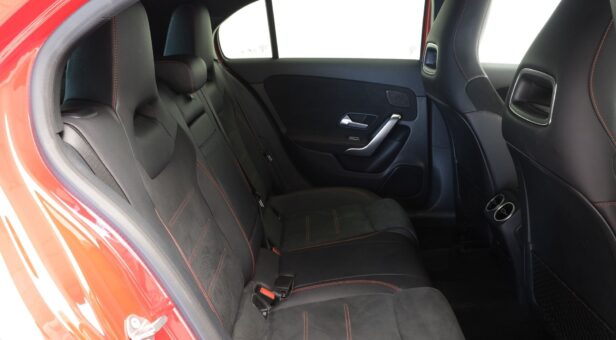 MERCEDES A-CLASS A 180 D AMG LINE MERCEDES A-CLASS A 180 D AMG LINE