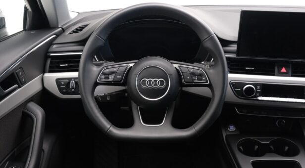 AUDI A4 FAMILIAR 2.0 35 TDI S TRONIC BLACK LINE AVANT 163 5P