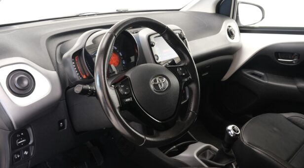 TOYOTA AYGO MINICOCHE 1.0 VVT-I X-wave 72 5P