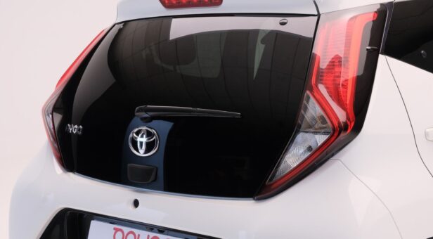 TOYOTA AYGO MINICOCHE 1.0 VVT-I X-wave 72 5P