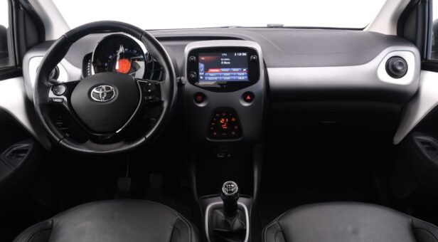 TOYOTA AYGO MINICOCHE 1.0 VVT-I X-wave 72 5P