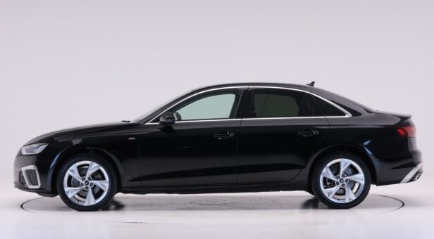 AUDI A4 SEDAN 2.0 30 TDI S TRONIC S LINE 136 4P