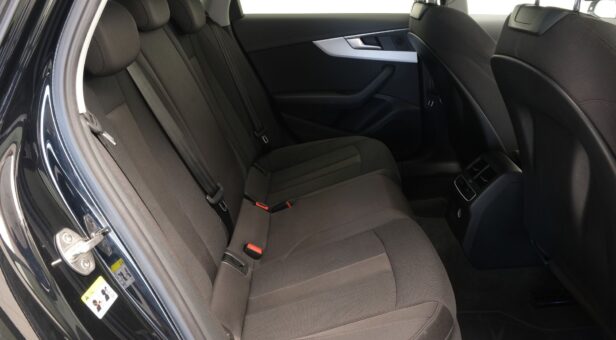 AUDI A4 SEDAN 2.0 30 TDI S TRONIC S LINE 136 4P
