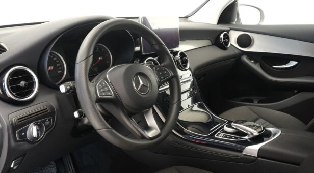 MERCEDES GLC-CLASS GLC 220 D 4MATIC AMG LINE MERCEDES GLC-CLASS GLC 220 D 4MATIC AMG LINE