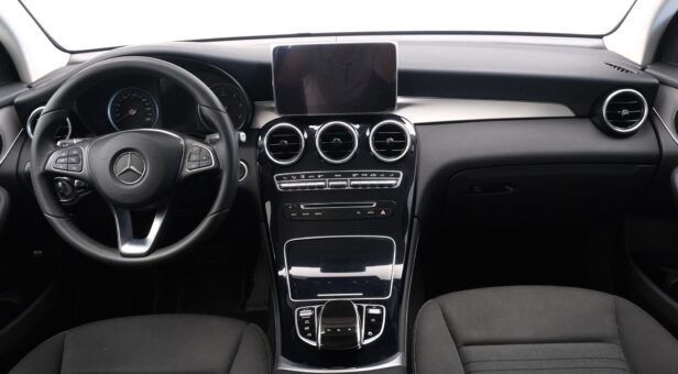 MERCEDES GLC-CLASS GLC 220 D 4MATIC AMG LINE MERCEDES GLC-CLASS GLC 220 D 4MATIC AMG LINE