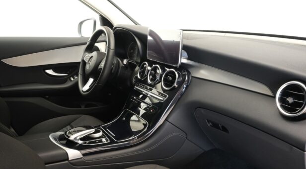 MERCEDES GLC-CLASS GLC 220 D 4MATIC AMG LINE MERCEDES GLC-CLASS GLC 220 D 4MATIC AMG LINE