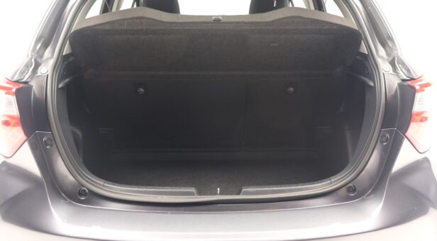 TOYOTA YARIS BERLINA CON PORTON 1.5 DUAL VVT-IE ACTIVE 111 5P