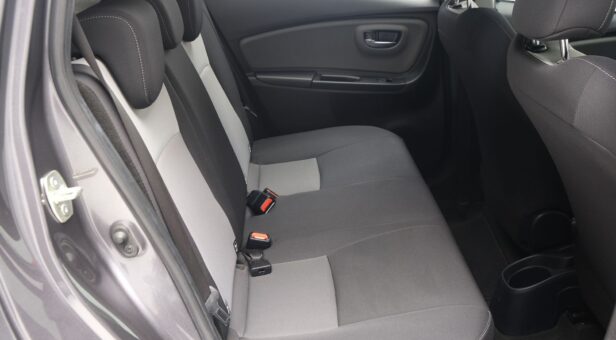TOYOTA YARIS BERLINA CON PORTON 1.5 DUAL VVT-IE ACTIVE 111 5P