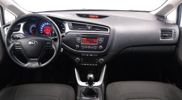KIA CEED BERLINA CON PORTON 1.4 CVVT TECH 100 5P
