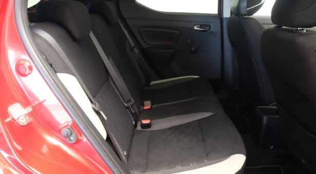 NISSAN MICRA BERLINA CON PORTON 1.4 ACENTA 88 5P NISSAN MICRA BERLINA CON PORTON 1.4 ACENTA 88 5P
