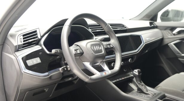 AUDI Q3 TODOTERRENO 1.5 35 TFSI S TRONIC BLACK LINE 150 5P
