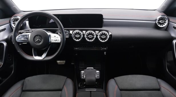 MERCEDES CLA SEDAN 2.0 CLA 200 D DCT 150 4P