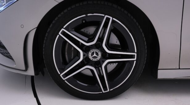 MERCEDES CLA SEDAN 2.0 CLA 200 D DCT 150 4P