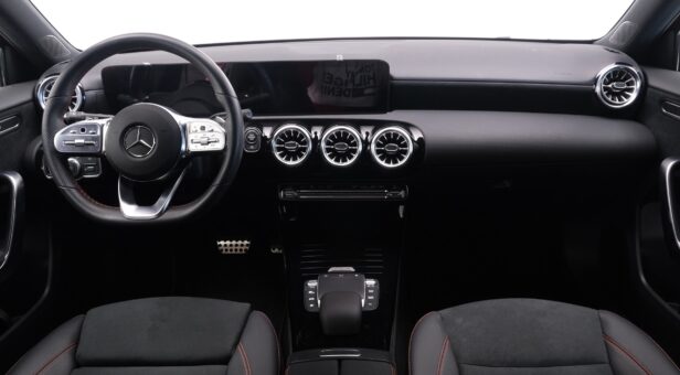 MERCEDES CLASE A A 180 d Compacto MERCEDES CLASE A A 180 d Compacto