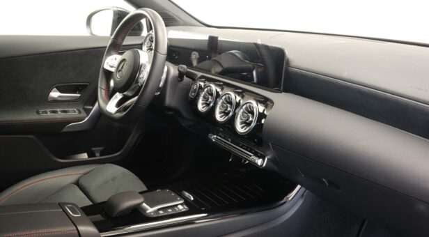 MERCEDES CLASE A A 180 d Compacto MERCEDES CLASE A A 180 d Compacto