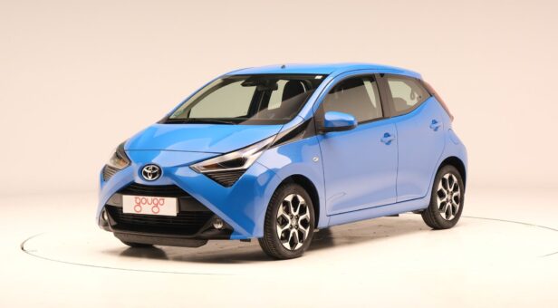 TOYOTA AYGO MINICOCHE 1.0 VVT-I X-PLAY 72 5P