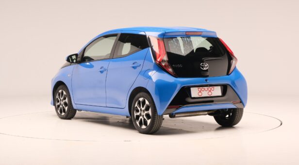 TOYOTA AYGO MINICOCHE 1.0 VVT-I X-PLAY 72 5P