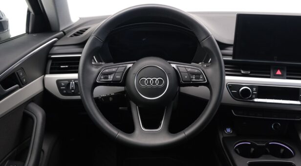 AUDI A4 SEDAN 2.0 30 TDI MHEV S TRONIC ADVANCED 136 4P