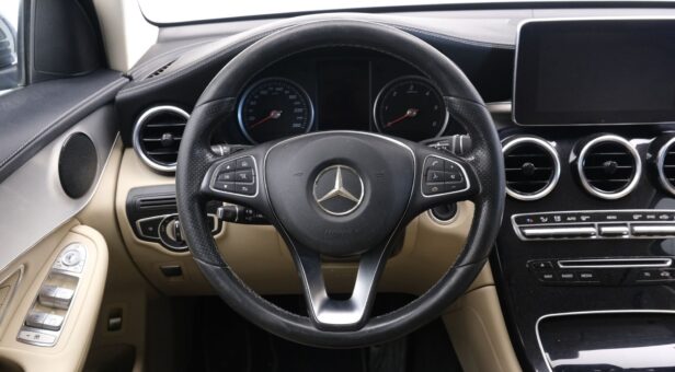 MERCEDES GLC-CLASS TODOTERRENO 2.1 GLC 220 D 4MATIC AUTO 170 5P MERCEDES GLC-CLASS TODOTERRENO 2.1 GLC 220 D 4MATIC AUTO 170 5P