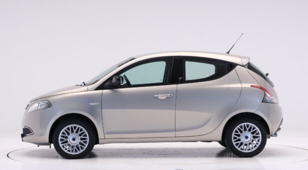 LANCIA YPSILON BERLINA CON PORTON 1.2 GOLD EVO II 69 5P