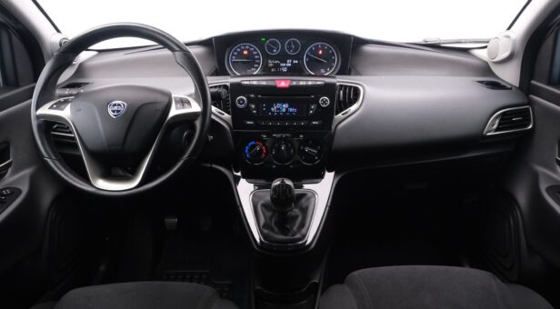 LANCIA YPSILON BERLINA CON PORTON 1.2 GOLD EVO II 69 5P