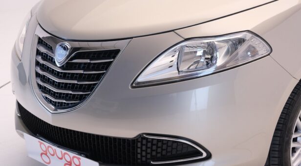 LANCIA YPSILON BERLINA CON PORTON 1.2 GOLD EVO II 69 5P