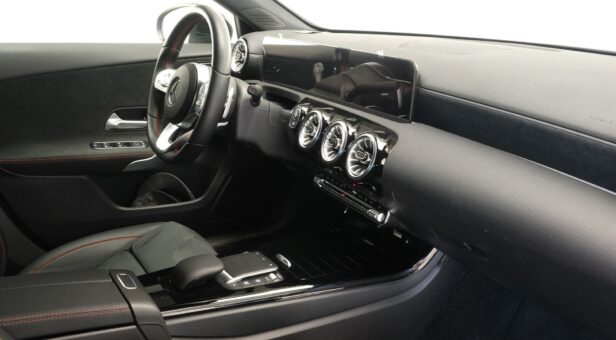 MERCEDES CLASE A A 200 d Compacto MERCEDES CLASE A A 200 d Compacto