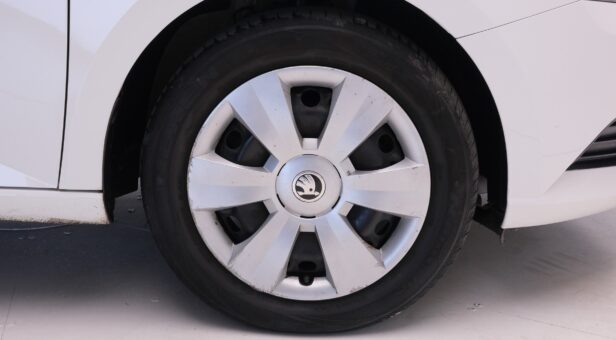 SKODA FABIA BERLINA CON PORTON 1.0 MPI 55KW BUSINESS 75 5P
