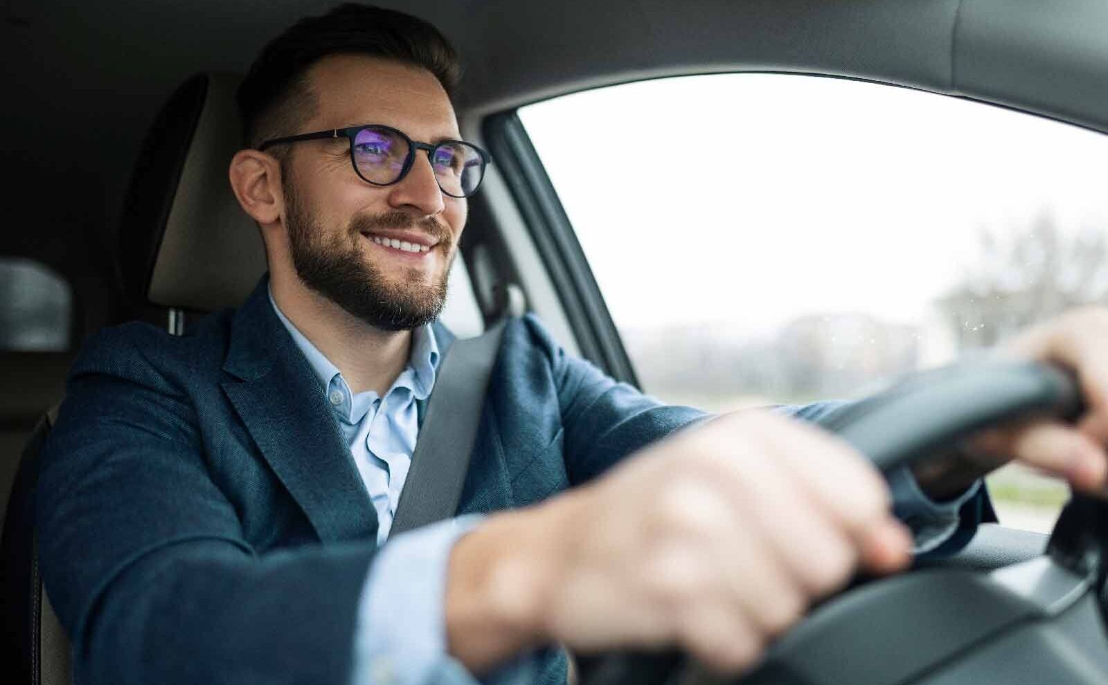 ¡Olvida las restricciones! 5 coches con etiqueta Eco de segunda mano que puedes encontrar en Gougo