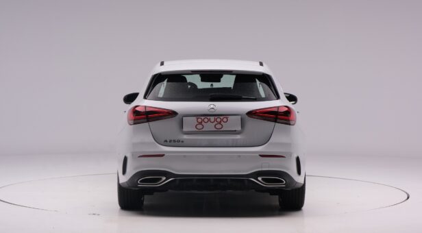 MERCEDES A-CLASS A 250 e compacto MERCEDES A-CLASS A 250 e compacto