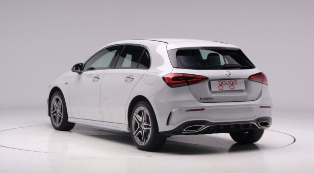 MERCEDES A-CLASS A 250 e compacto MERCEDES A-CLASS A 250 e compacto