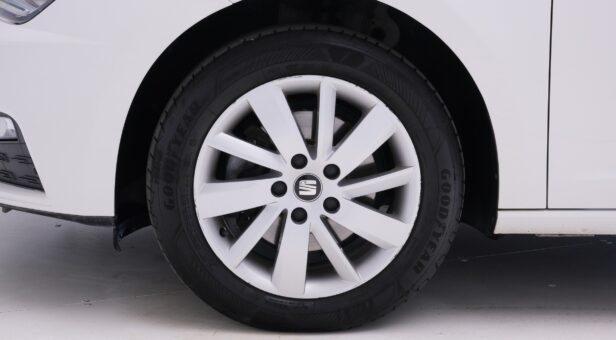 SEAT LEON 1.6 TDI 115 cv REFERENCE